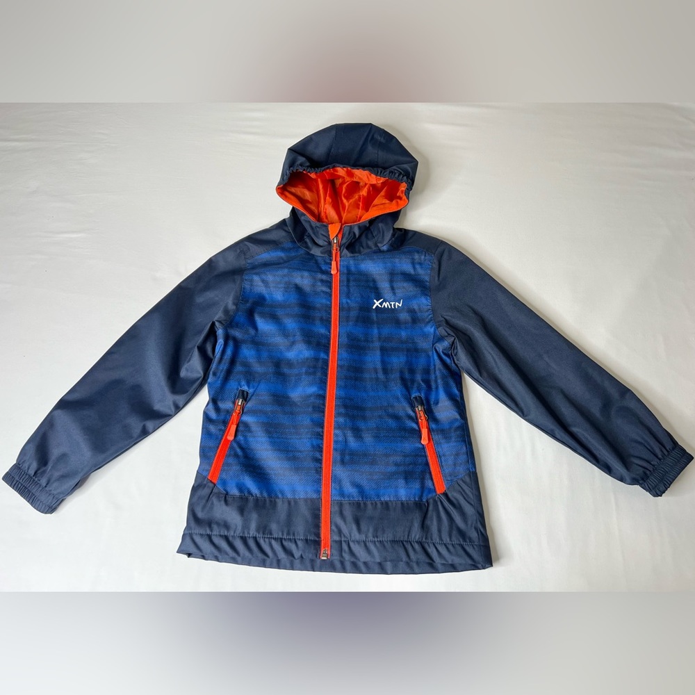 Wind and water resistant jacket for boys 6/6X